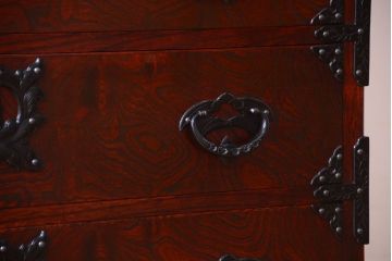 中古 伝統民芸家具 岩谷堂　戸棚付き2段重ね整理箪笥(定価約75万円)