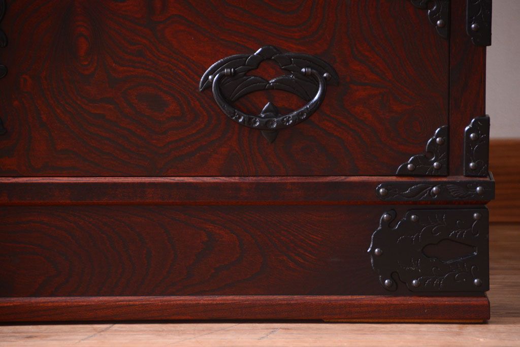 中古 伝統民芸家具 岩谷堂　戸棚付き2段重ね整理箪笥(定価約75万円)