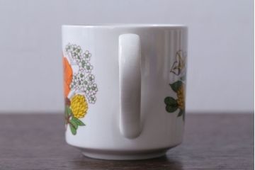 イギリスビンテージ　MARKS&SPENCER(マークス&スペンサー)　POPPIES(ポピーズ)シリーズ　カップ&ソーサー5客セット(洋食器)