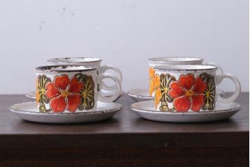 イギリスビンテージ　MIDWINTER(ミッドウィンター)　STONEHENGE　NASTURTIUM(ストーンヘンジ　ナスタチュウム)シリーズ　カップ&ソーサー4客セット(洋食器)