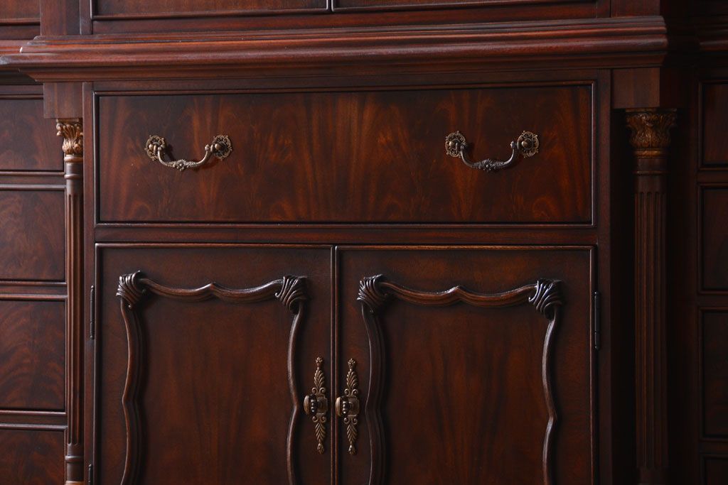 中古　DREXEL HERITAGE (ドレクセルヘリテイジ)USA　特大カップボードキャビネット