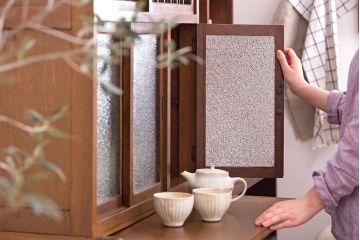 アンティーク家具　和製アンティーク　ダイヤガラス入り!作業台付き上品な古いカップボード(食器棚)