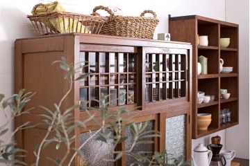 アンティーク家具　和製アンティーク　ダイヤガラス入り!作業台付き上品な古いカップボード(食器棚)