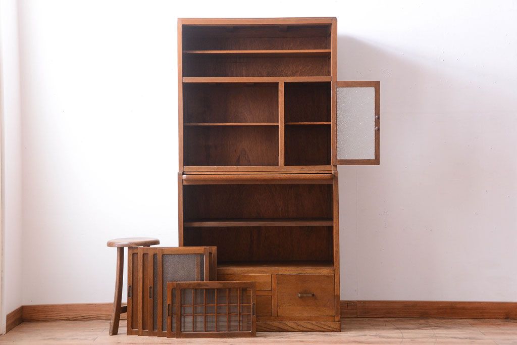 アンティーク家具　和製アンティーク　ダイヤガラス入り!作業台付き上品な古いカップボード(食器棚)