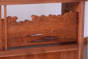 民芸家具　高級品!屋久杉材のサイドボード(飾り棚)(定価約30万円)