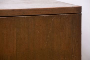 レトロ家具　昭和レトロ　シンプルな古い木の収納戸棚(書類棚・レコードケース)