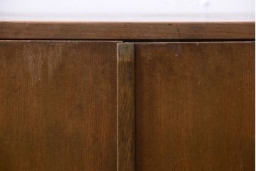 レトロ家具　昭和レトロ　シンプルな古い木の収納戸棚(書類棚・レコードケース)