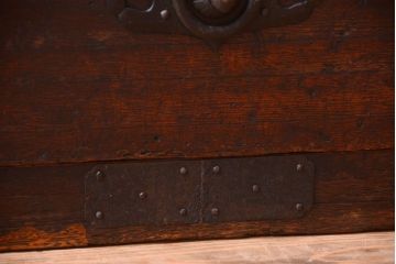 アンティーク家具　古民具・骨董　古い木製のアンティーク衣装箪笥(引き出しローボード)