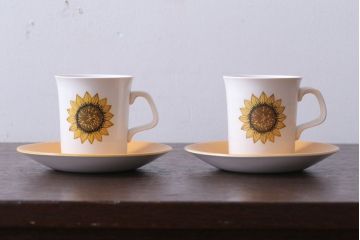 アンティーク雑貨　イギリスビンテージ　J&G　MEAKIN(ミーキン)　Palma(パルマ)シリーズ カップ&ソーサー2客セット(洋食器)