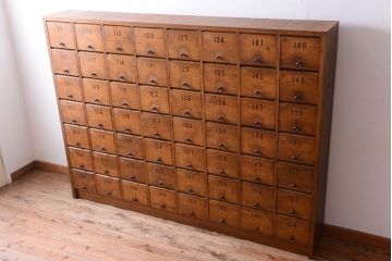レトロ家具　昭和レトロ　大きなパタパタ収納棚(下駄箱・マス目棚・ロッカー)(2)
