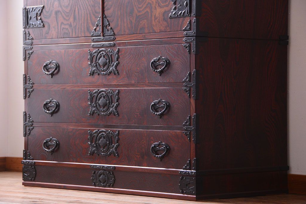 中古 伝統民芸家具 岩谷堂　衣装箪笥(定価約80万円)