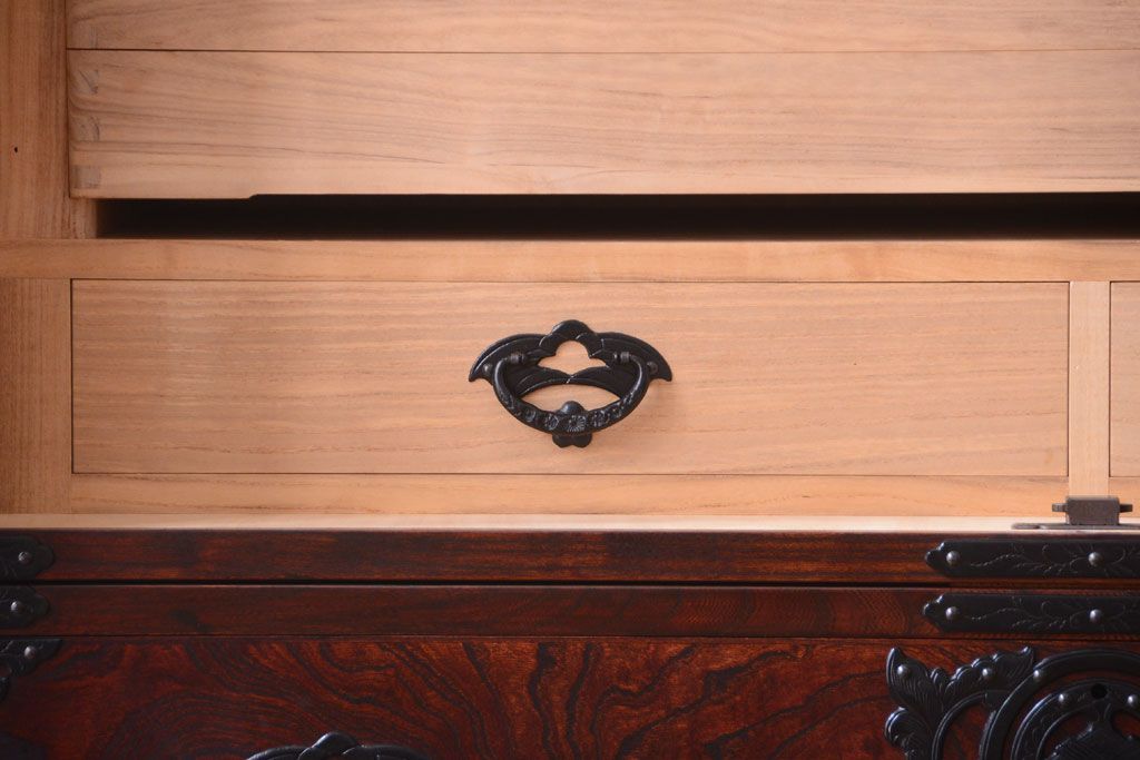 中古 伝統民芸家具 岩谷堂　衣装箪笥(定価約80万円)