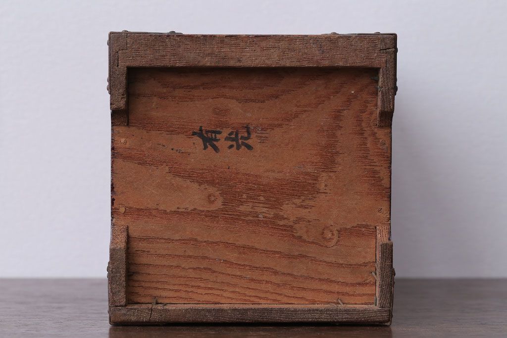 アンティーク家具　古民具・骨董　総欅材!漆塗りと銅金具が美しい高級アンティーク野弁当箱(遊山箱)