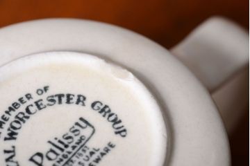 イギリスビンテージ　Palissy(パリシー)　kismet(キスメット)シリーズ　カップ&ソーサー3客セット(洋食器)