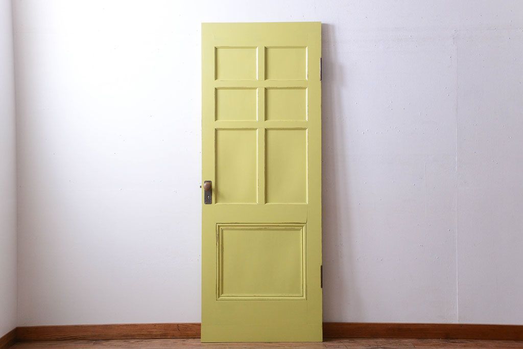 アンティークペイント　レトロでおしゃれなドア(扉)