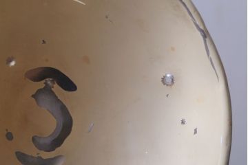 昭和レトロ　アルミシェードの卓上スタンドランプ