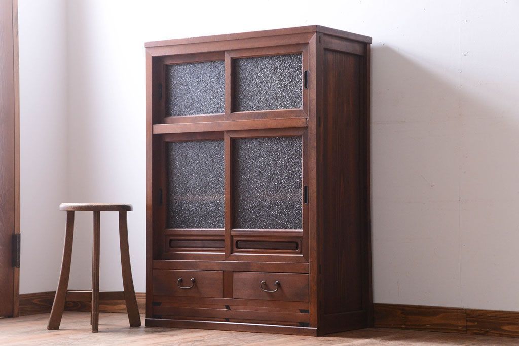 アンティーク家具　和製アンティーク　ダイヤガラス!埋木入りの上品な古い収納戸棚