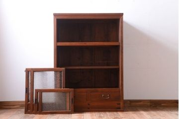 アンティーク家具　和製アンティーク　ダイヤガラス!埋木入りの上品な古い収納戸棚