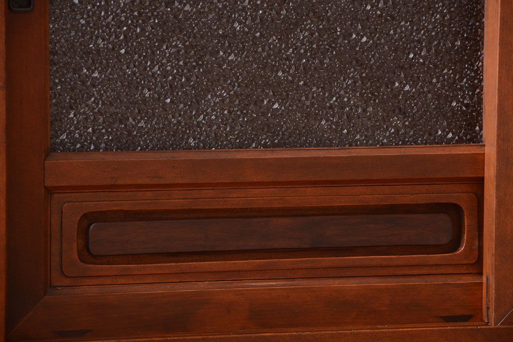 アンティーク家具　和製アンティーク　ダイヤガラス!埋木入りの上品な古い収納戸棚