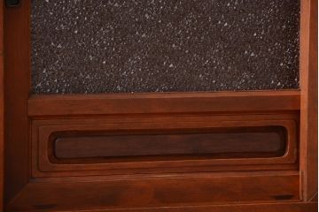 アンティーク家具　和製アンティーク　ダイヤガラス!埋木入りの上品な古い収納戸棚