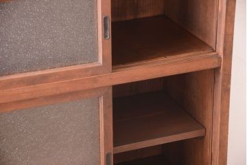 アンティーク家具　和製アンティーク　ダイヤガラス!埋木入りの上品な古い収納戸棚
