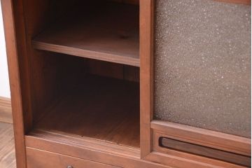 アンティーク家具　和製アンティーク　ダイヤガラス!埋木入りの上品な古い収納戸棚