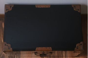 アンティーク雑貨　古民具・骨董　高級品!銅金具が上品なアンティーク挟み箱(時代箱・収納箱)