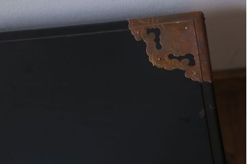 アンティーク雑貨　古民具・骨董　高級品!銅金具が上品なアンティーク挟み箱(時代箱・収納箱)