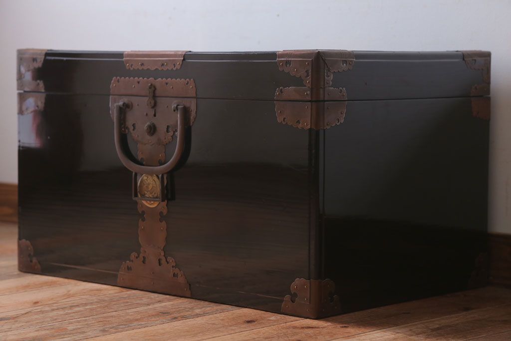 アンティーク雑貨　古民具・骨董　高級品!銅金具が上品なアンティーク挟み箱(時代箱・収納箱)