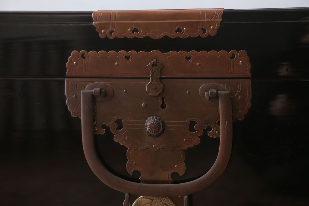 アンティーク雑貨　古民具・骨董　高級品!銅金具が上品なアンティーク挟み箱(時代箱・収納箱)