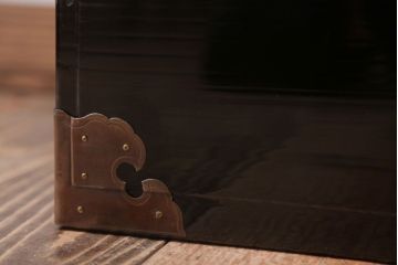 アンティーク雑貨　古民具・骨董　高級品!銅金具が上品なアンティーク挟み箱(時代箱・収納箱)