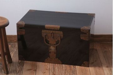 アンティーク雑貨　古民具・骨董　高級品!銅金具が上品なアンティーク挟み箱(時代箱・収納箱)