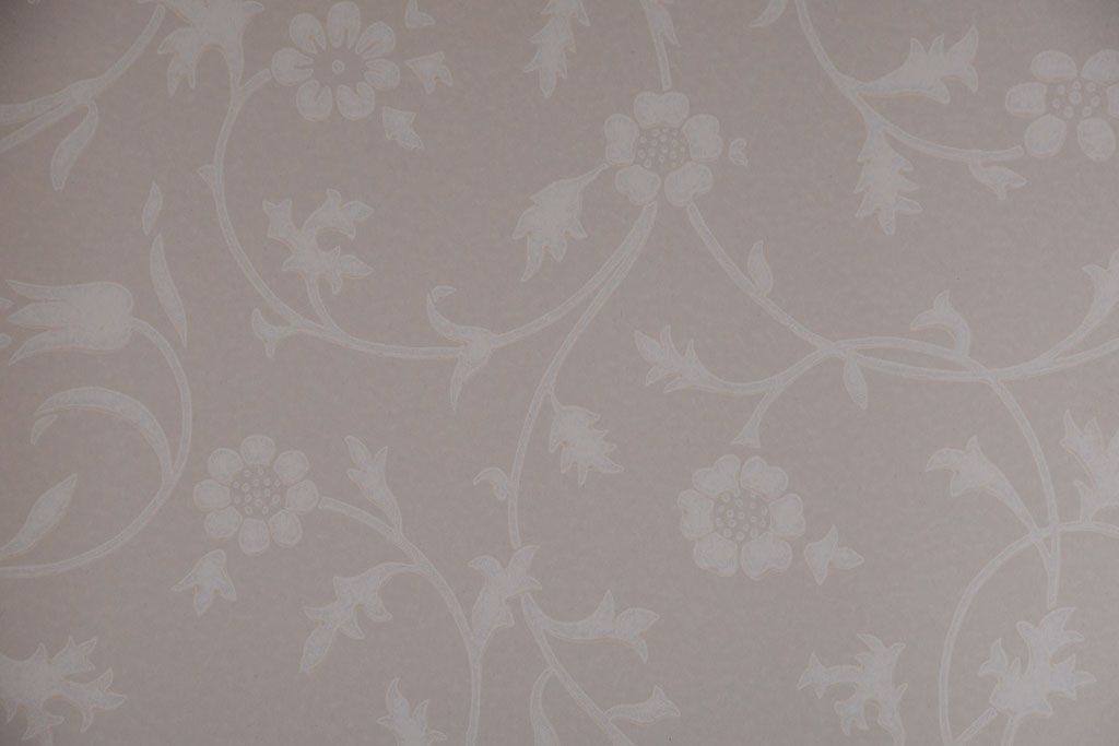 アンティーク家具　アンティークペイント　内部壁紙仕上げ!おしゃれなカップボード(食器棚)