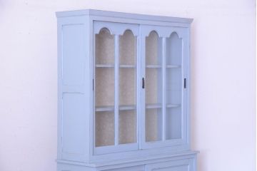 アンティーク家具　アンティークペイント　内部壁紙仕上げ!おしゃれなカップボード(食器棚)