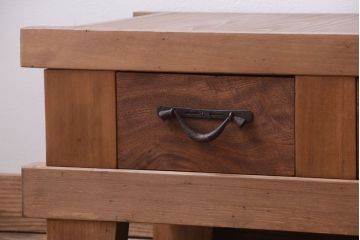 アンティーク家具　古民具・骨董　明治〜大正　木味のアンティーク脚付き水屋箪笥ローボード(テレビ台、キャビネット、収納棚)