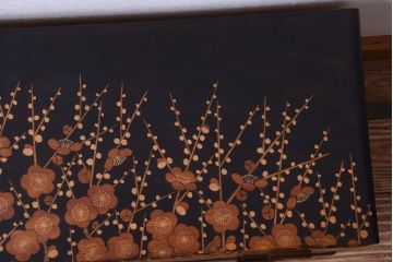 中古　民芸家具　梅の図　小箪笥(引き出し)