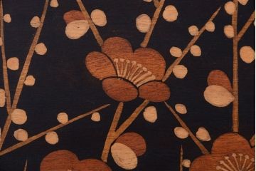 中古　民芸家具　梅の図　小箪笥(引き出し)