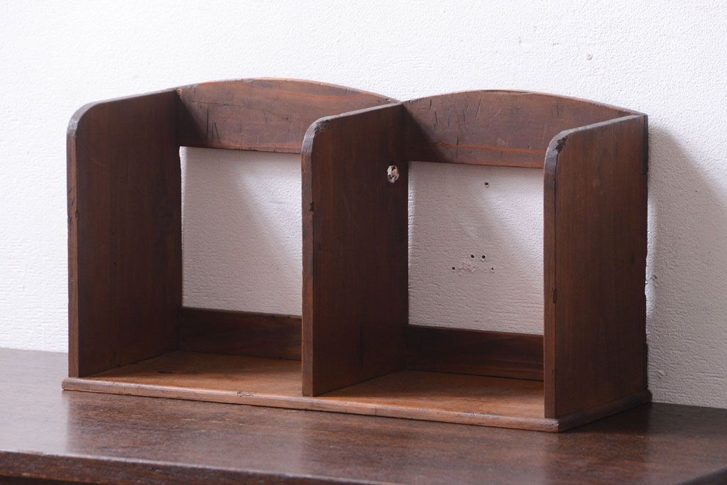 レトロ家具　和製アンティーク　シンプルでレトロな本立て