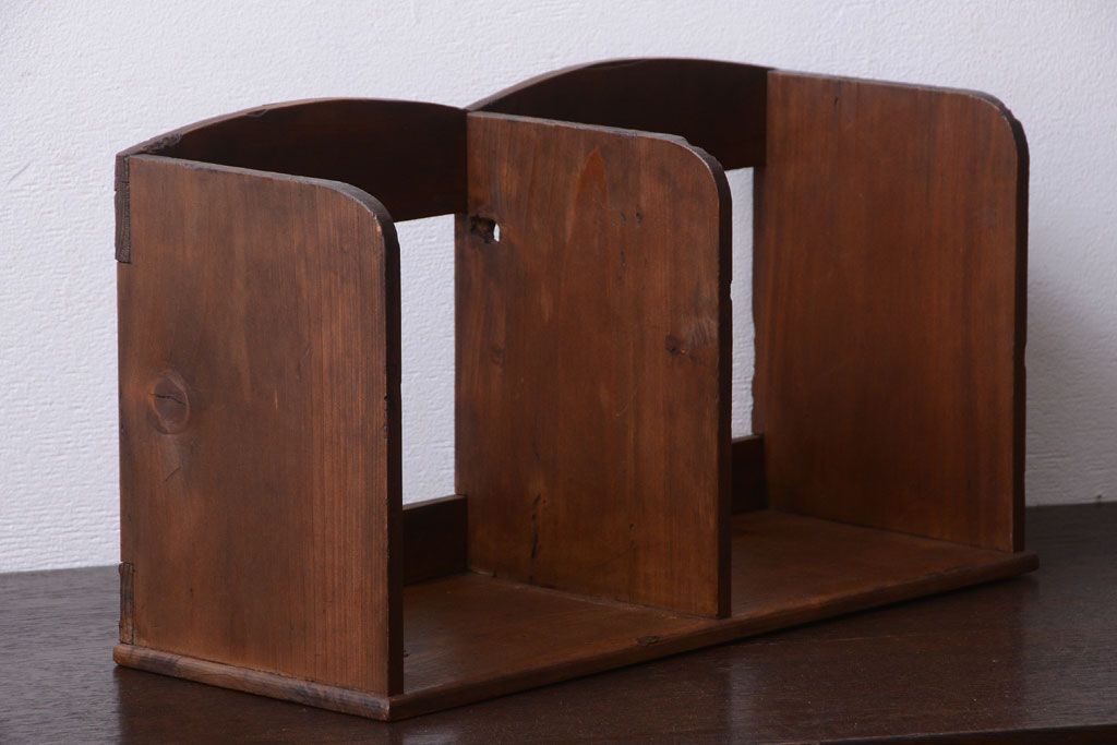 レトロ家具　和製アンティーク　シンプルでレトロな本立て