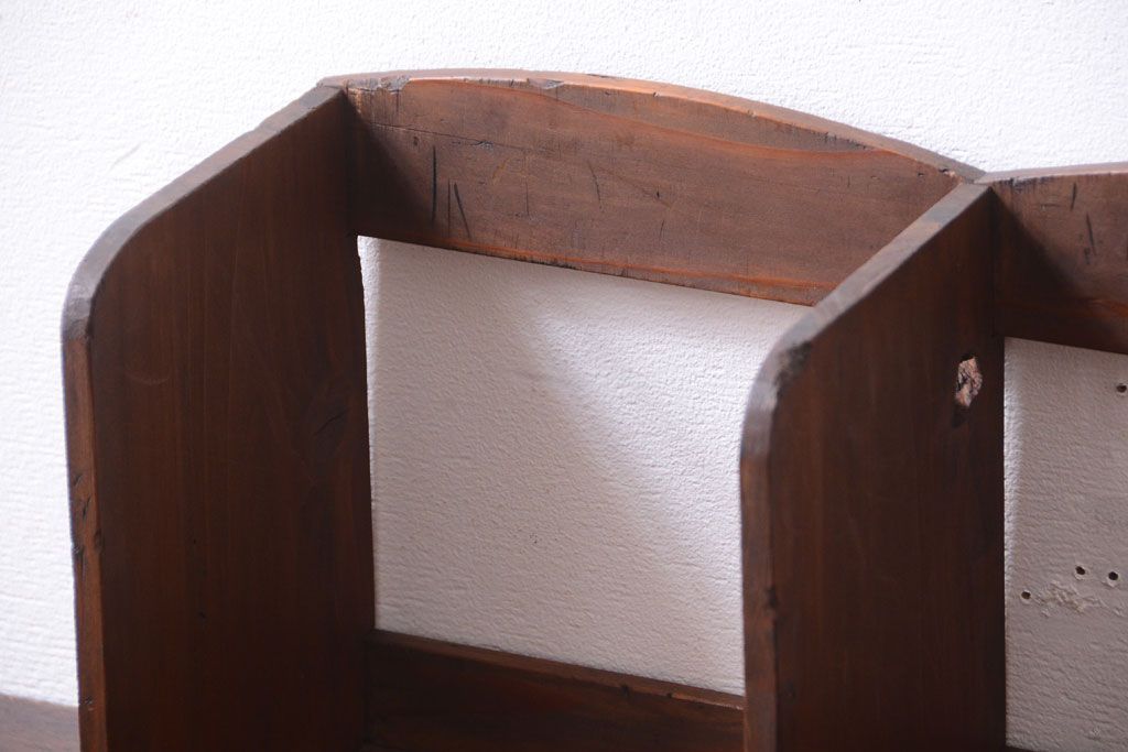 レトロ家具　和製アンティーク　シンプルでレトロな本立て