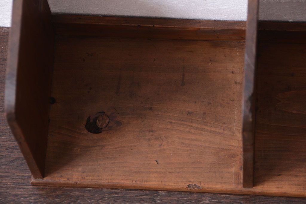 レトロ家具　和製アンティーク　シンプルでレトロな本立て