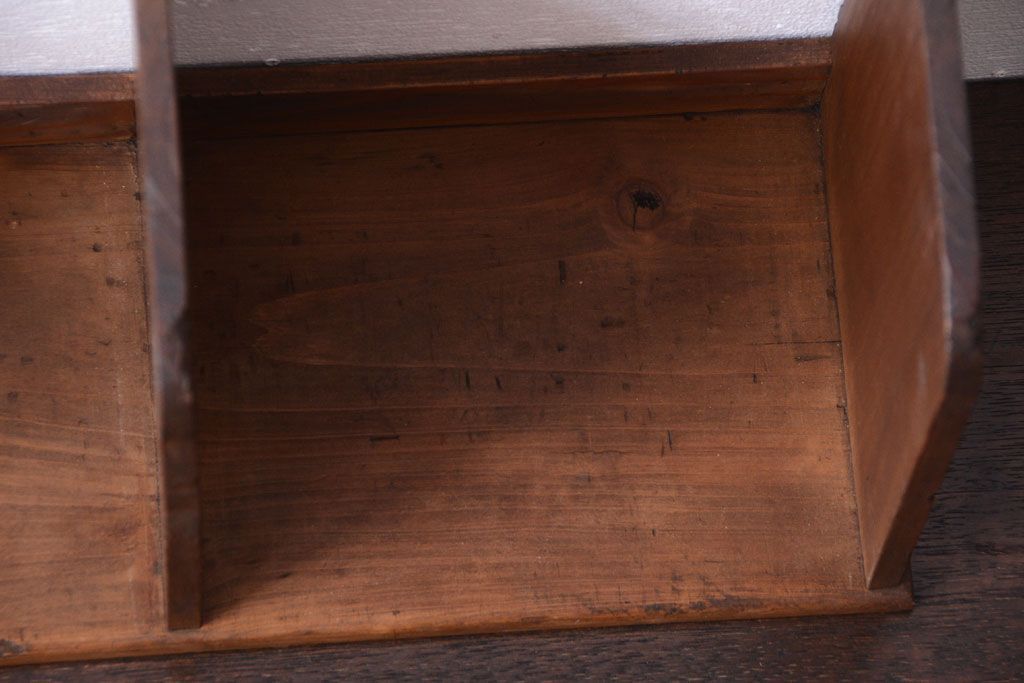 レトロ家具　和製アンティーク　シンプルでレトロな本立て