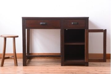 レトロ家具　和製アンティーク　モールガラス入り!古いナラ材のレトロな片袖机(勉強机・デスク)