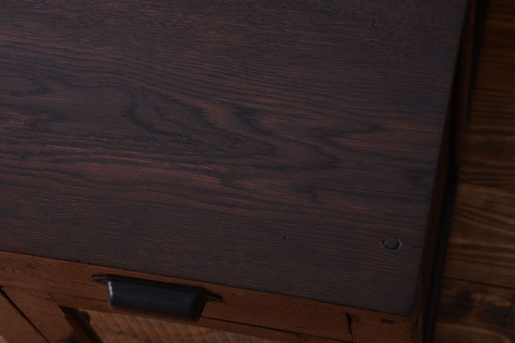 レトロ家具　和製アンティーク　モールガラス入り!古いナラ材のレトロな片袖机(勉強机・デスク)