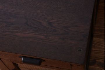 レトロ家具　和製アンティーク　モールガラス入り!古いナラ材のレトロな片袖机(勉強机・デスク)