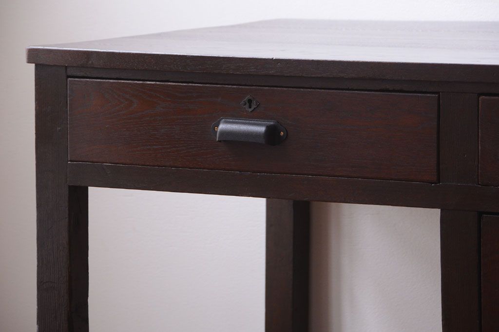 レトロ家具　和製アンティーク　モールガラス入り!古いナラ材のレトロな片袖机(勉強机・デスク)