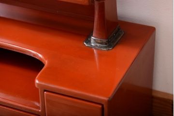 アンティーク家具　古民具・骨董　大正〜昭和期　高級品!朱漆塗が美しいアンティーク沈金鏡台