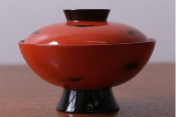 アンティーク雑貨　アンティーク　根来塗風　山葵に河豚の図　木製蒔絵椀5客セット