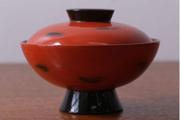 アンティーク雑貨　アンティーク　根来塗風　山葵に河豚の図　木製蒔絵椀5客セット