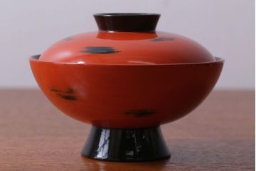 アンティーク雑貨　アンティーク　根来塗風　山葵に河豚の図　木製蒔絵椀5客セット